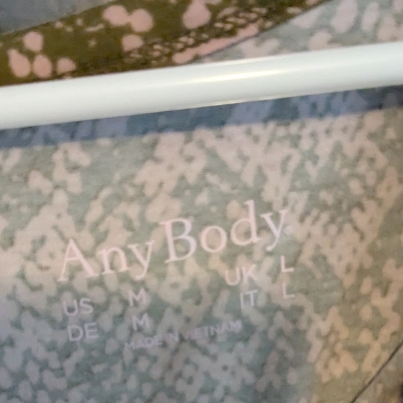 Anybody Snake shirt still in plastic. - Picture 2 of 6